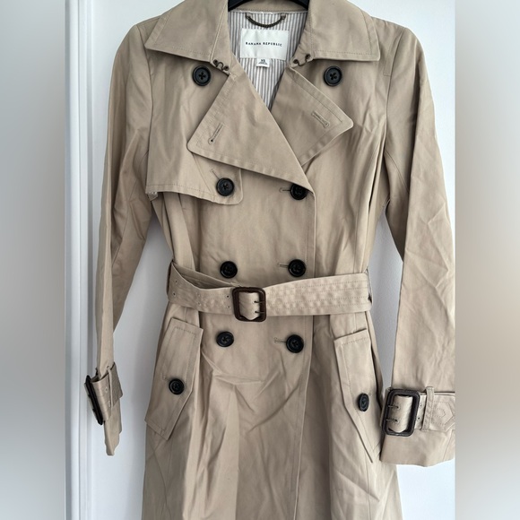 Banana Republic Beige Double-Breasted Trench Coat - Picture 3 of 9